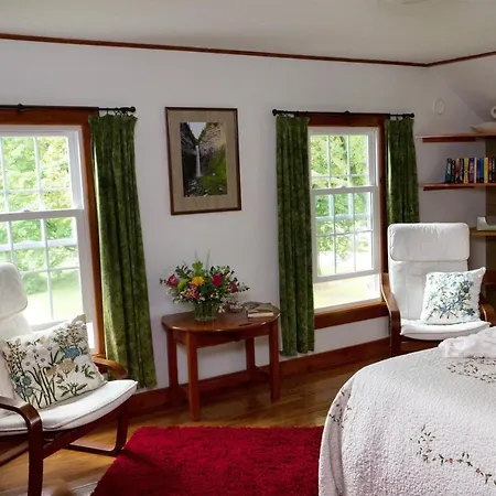 Enfield Manor Bed&Breakfast And Vacation Rental Newfield Exterior photo