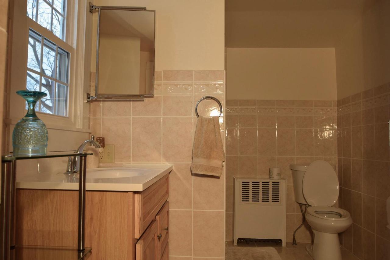 Enfield Manor And Vacation Bed and breakfast *