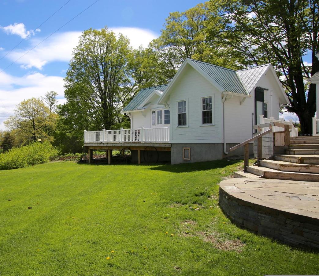Bed and breakfast Enfield Manor And Vacation Newfield