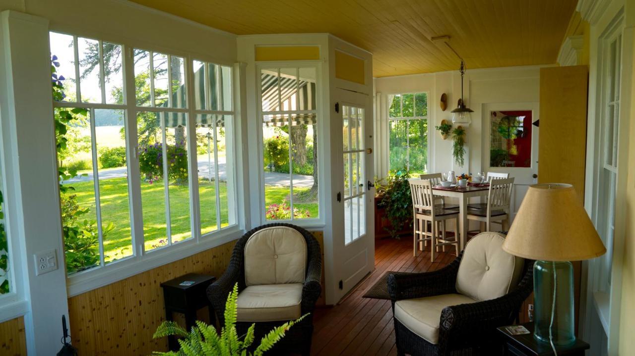 Enfield Manor And Vacation Bed and breakfast